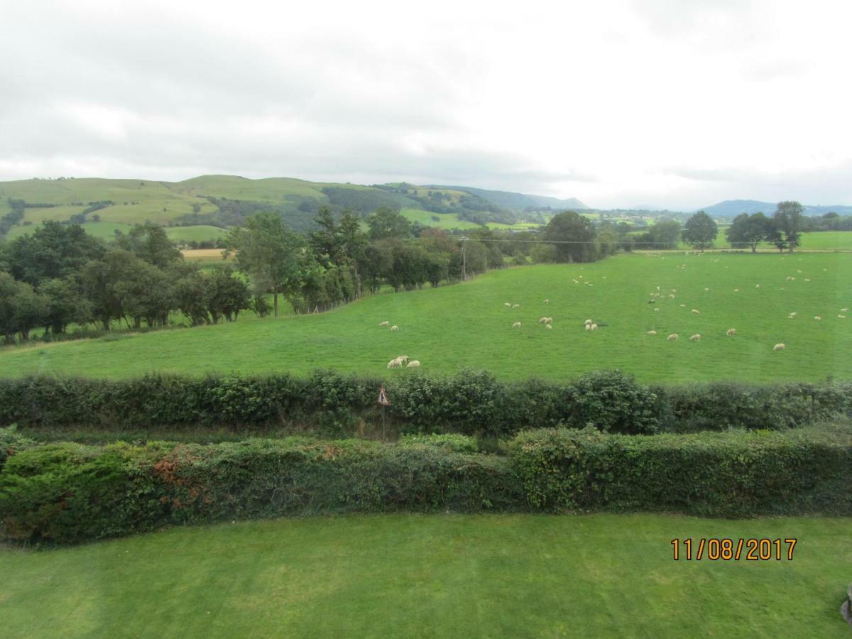 Bed and Breakfast Rhyd Lydan Newtown  Exterior foto